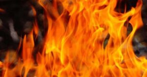 Fierce fire breaks out at firecracker warehouse; Haldiram's products also burnt, estimated loss of around ten lakhs