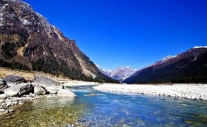 Click to know why Yumthang valley in Sikkim should be a must place visit in June