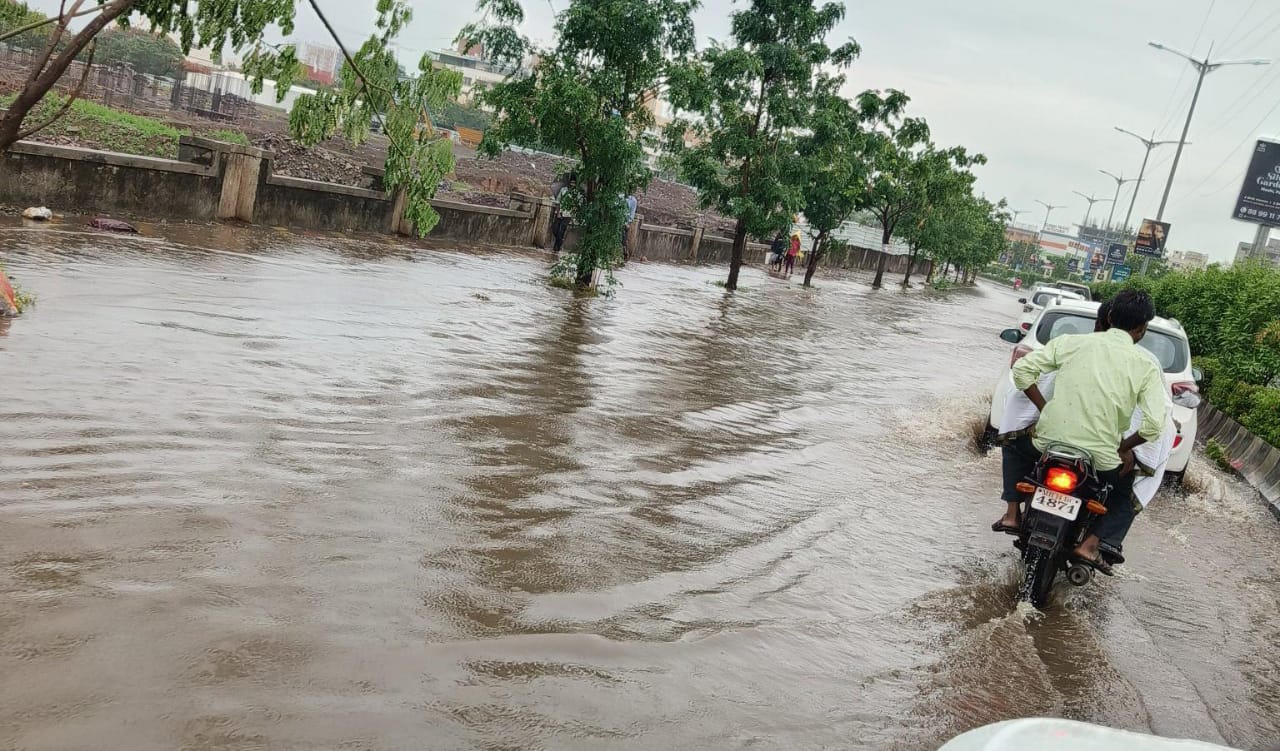 Pimpri-Chinchwad Floods Trigger Massive Evacuations as Water Levels Surge