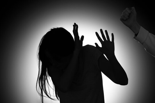 Pune: Woman mistreated and abused while she was called to settle a dispute between friends