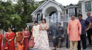 Amitabh Bachchan's Statue by Indian-American Businessman Listed as Tourist Attraction