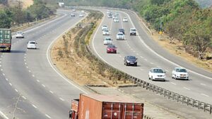 Mumbai-Nashik Expressway's eight-lane extension to be ready by 2024 end