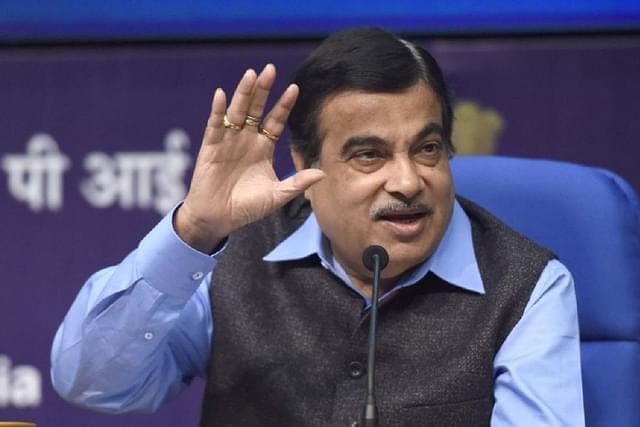 Nitin Gadkari's pilot project for Nagpur featuring airplane-like features in a 132 seater bus. Click to know more
