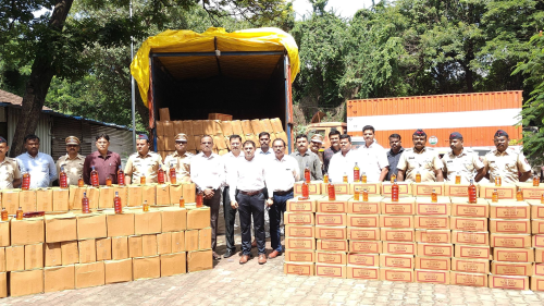 Pune: Major Smuggling Operation Busted In Saswad: Goa Liquor Found Hidden As Cosmetics