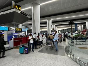 Delhi Airport is a ‘Joke’: Reddit User Expresses Shame "People don't have basic etiquette.."