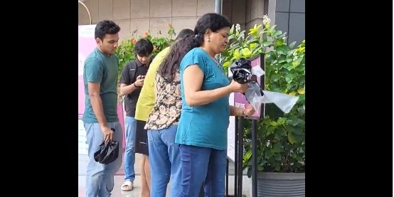 Navi Mumbai mall found using banned plastic bags amid crackdown