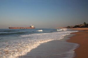 High Tide Claims Lives of Senior Couple from Mumbai at Goa’s Candolim Beach