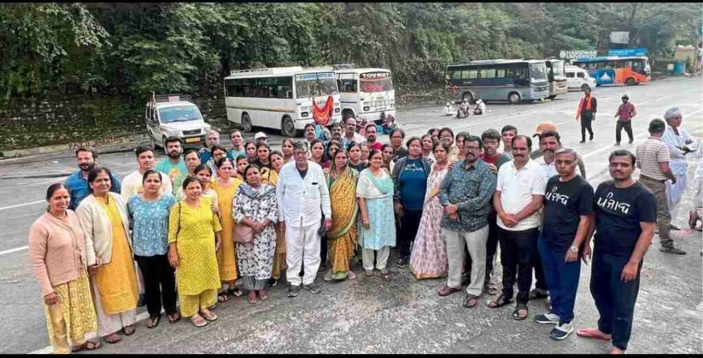 52 Pilgrims From Pune Stranded Near Badrinath Due to Landslide, Urgent Rescue Needed