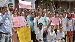 Doctors in Pune to Strike Over Safety Concerns After Tragic Incident in Kolkata