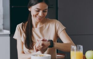 Healthy Habits: The Benefits of Stopping Food Intake After Sunset