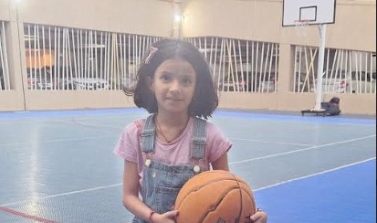 7-Year-Old Pune Girl Breaks Kids World Record In Basketball Dribbling