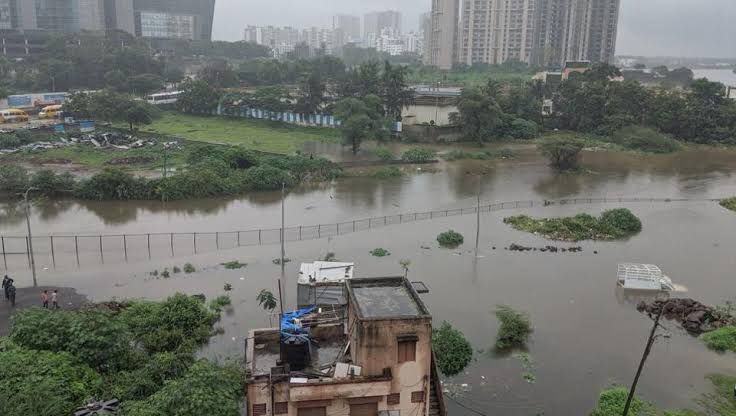 Heavy Rains Trigger Severe Flooding In Pune, Sparking Traffic Chaos And Waterlogging Concerns