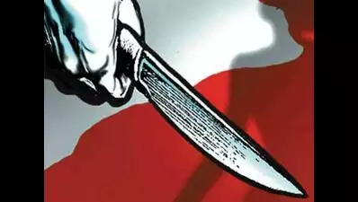 Youth attacked with sharp weapons in Pune; incident goes viral on social media