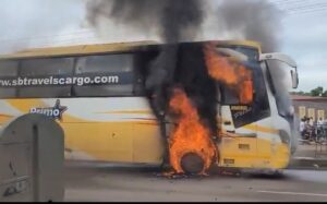 Fire Incident on Pune-Solapur Highway Leaves Bus Destroyed, All Passengers Safe