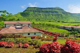A Poetic Escape: Igatpuri’s Verdant Valleys and Waterfalls