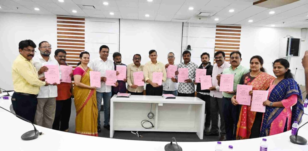Pune Collector Dr. Suhas Diwase Unveils Draft Voter List; Citizens Urged to Submit Claims and Objections by August 20