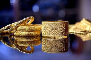 Gold and Silver Prices Drop Post-Diwali in Pune