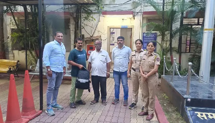Pune Police Reunite Keralite Youth With Lost Bag, Valuables Within Hours