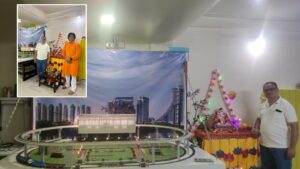 Pune Resident Celebrates Ganesh Festival With Creative Metro-Themed Decoration