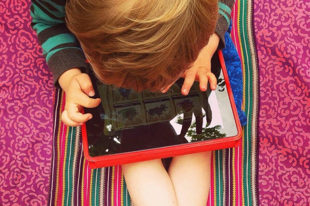 Sweden Says No Screens for Kids Under 2