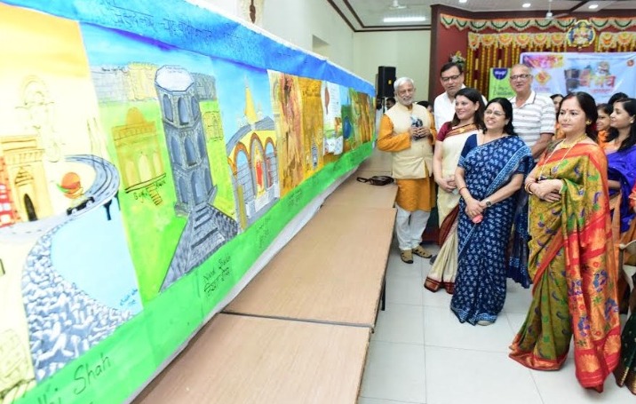 50-Foot Canvas Art Exhibition Showcasing Maharashtra's Tourist Destinations At Pune Festival