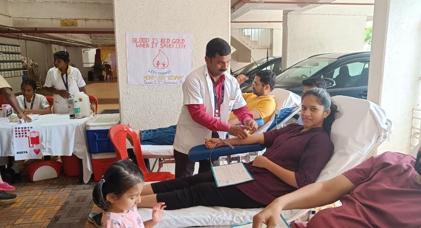 Pune News: Mont Vert Vivant Society In Wakad Hosts Blood Donation Drive, Collects 23 Units To Support Life-Saving Efforts
