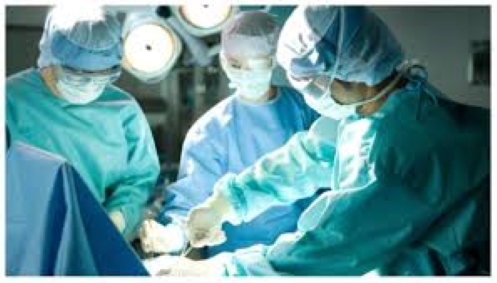 Lucknow doctors remove brain tumour while patient fiddles with phone