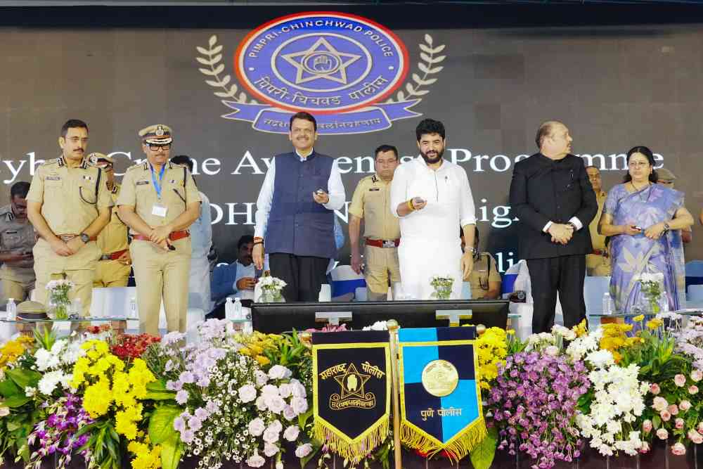 Pune City To Get 2,886 New CCTV Cameras To Enhance City Security A groundbreaking ceremony for various projects under the Home Department, worth over ₹700 crore, was held today in Pune. During the event, a dialogue took place with police officers and personnel about the future of policing. Pune is one of the fastest-growing urban centers in the country, which brings with it increasing challenges, including a rise in crime. The structure of police stations and their staff had not been updated since 1960. After 63 years, in 2023, a new structural framework was introduced, and today, seven new police stations were inaugurated in Pune to address the needs of the growing population. One of the key initiatives to ensure safer cities is the installation of a comprehensive CCTV network. In Phase II of this project, 2,886 new cameras will be installed across the city. The collaboration with Google will further bring qualitative changes in policing by utilizing AI technology to enhance law enforcement efforts. Additionally, to address the traffic issues in Pune, the state government has decided to create a new 'Additional CP' post for traffic management and an extra 'DCP' post for more efficient policing. At the same event, the foundation stone was laid for the new Bund Garden Police Station. Online inaugurations were also held for the Assistant Commissioner of Police offices under the Mira-Bhayander-Vasai-Virar Police Commissionerate, as well as the Tulinj and Bolinj police stations. Further, the foundation stone was laid for the new Pune City Police Commissionerate building. A 50-acre site has been secured for the new Pimpri Chinchwad Commissionerate building, with an official government decision to be announced tomorrow. Work is also underway to establish a state-of-the-art forensic lab to aid in evidence management. The Home Minister expressed satisfaction with the record recruitment of 40,000 police personnel during his tenure. Additionally, the state has adopted a 'No Tolerance Policy' against crimes involving women, children, and drugs. Policing is ultimately evaluated by how many crimes are solved and how secure the public feels. The event was attended by senior dignitaries including the Director General of Maharashtra Police, Union Minister Murlidhar Mohol, MP Medha Kulkarni, MLA Ram Shinde, MLA Bhimrao Tapkir, and other notable officials.
