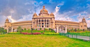 Featured-image-The-Vidhana-Soudha-in-Bangalore