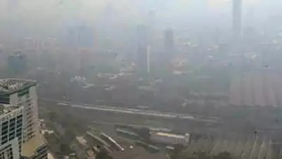 Delhi Enveloped In Haze As Air Quality Deteriorates