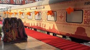First Pilgrimage Train to Ayodhya Flagged Off from Pune under Chief Minister’s Scheme