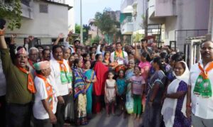 Shankar Jagtap Meets Voters in New Sangvi with Warm Welcome