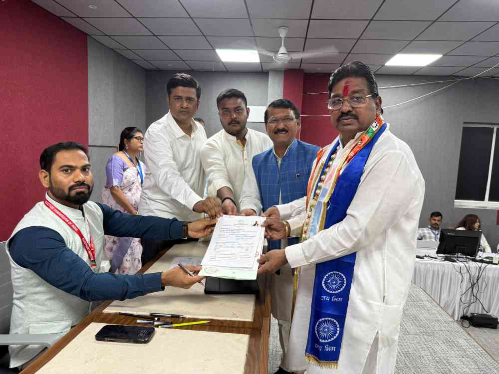 Congress’s Ramesh Bagwe Files Nomination For Pune Cantonment Assembly Seat