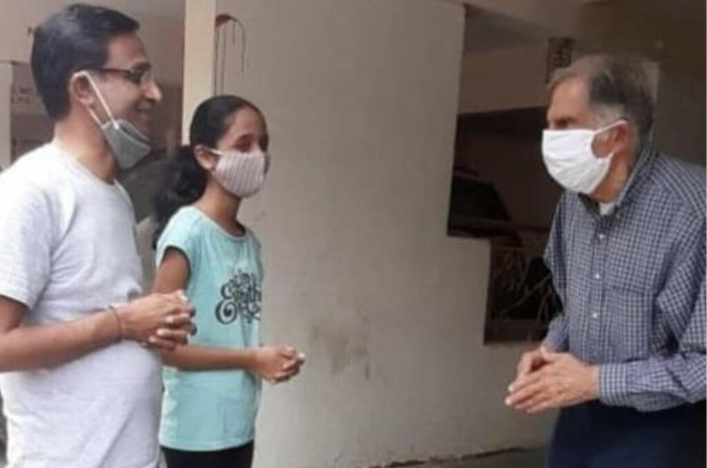 Pune: Ratan Tata’s Heartfelt Visit to Ailing Ex-Employee in Friends Colony, Shared by Yogesh Desai, Reflects His Humanity