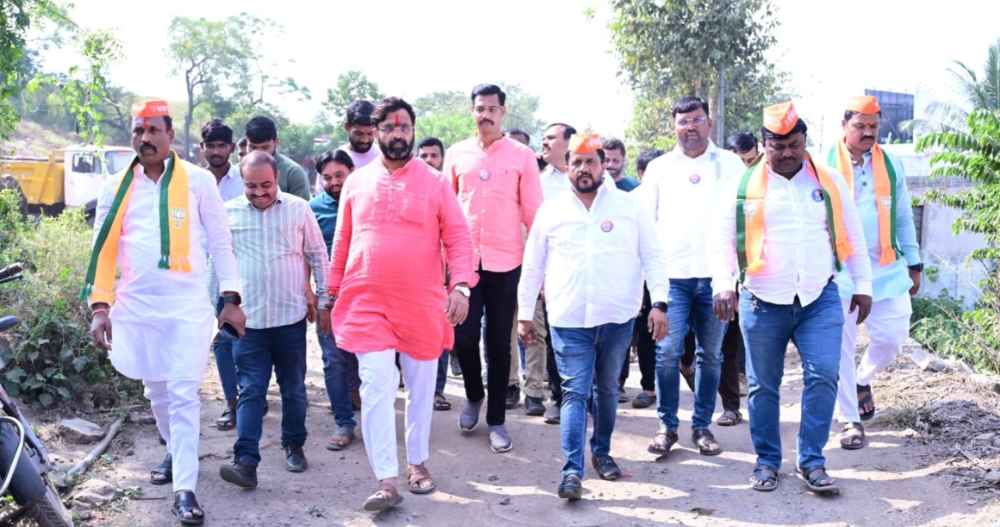 Chikhali Residents Pledge Strong Support for MLA Mahesh Landge, Citing Remarkable Development