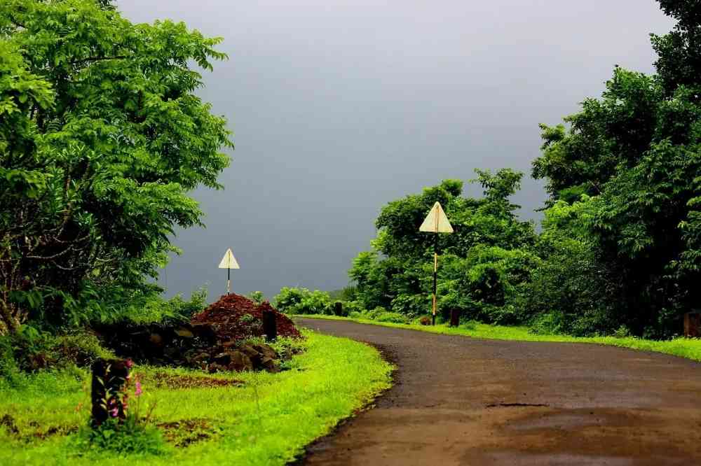 Top Places to Visit Around Pune with Friends This Winter