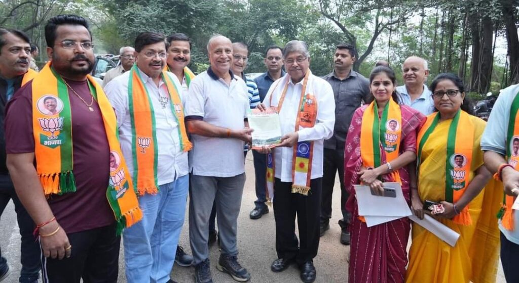 Chandrakant Patil Leads Environmental Initiative at ARAI Hill, Engages with Nature Enthusiasts1