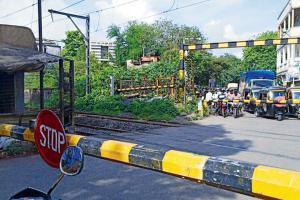 Pune Railway Division to Temporarily Close Khadki-Chinchwad Level Crossing for Maintenance on November 6
