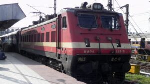 Poorva Express Catering Violation LPG Cylinders Found in Pantry Car During Inspection