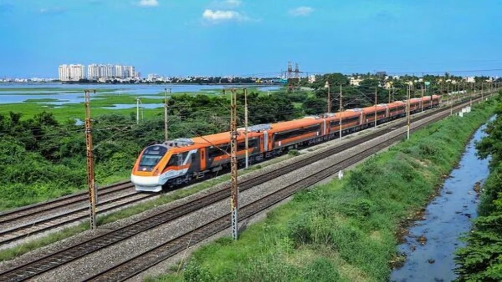 Vande Bharat Express: India’s First Engine-less Luxury Train