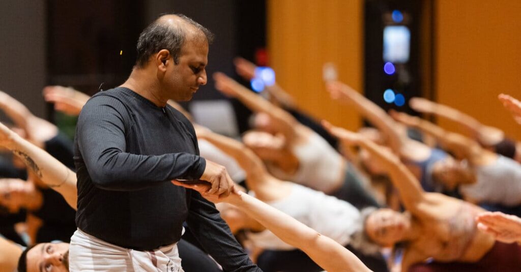 Indian-Origin Yoga Guru Sharath Jois Dies of Heart Attack in the US at 53