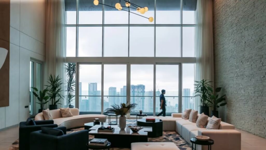 Rs 120 Crore Mumbai Penthouse Owner Rejects Bollywood Buyers, Cites 'More Than Money' Criterion