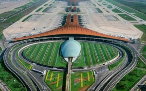 Did you know this Airport is bigger than Mumbai in size? Click to know more.