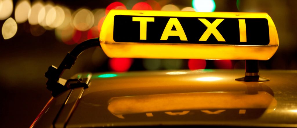 NRI pays Rs 2,800 for a ten minute drive from Mumbai airport; driver arrested