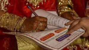 Pune Woman Cheats Maulana of ₹14 Lakh After False Marriage Claim; Police Register Case