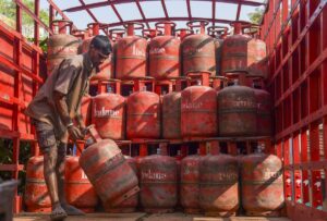 LPG Cylinder Booking Rule Changed: Consumers Must Wait 21 Days To Book Next Cylinder