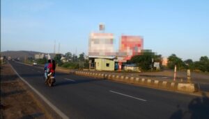 Pune" Nagar Road Citizens’ Forum Submits 16-Point Plan to Decongest Pune’s 22 Traffic Hotspots, 32 Key Roads