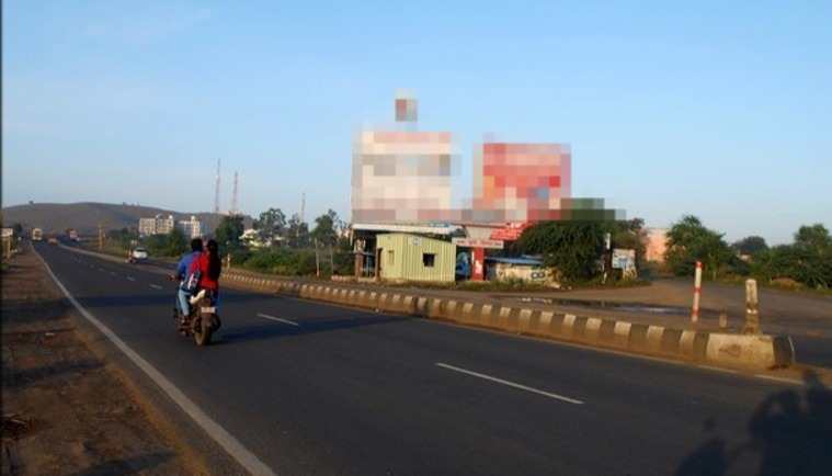 Pune: Delayed Land Acquisition Stalls Nagar Road Development, Causes Severe Traffic Congestion, Complain Residents 