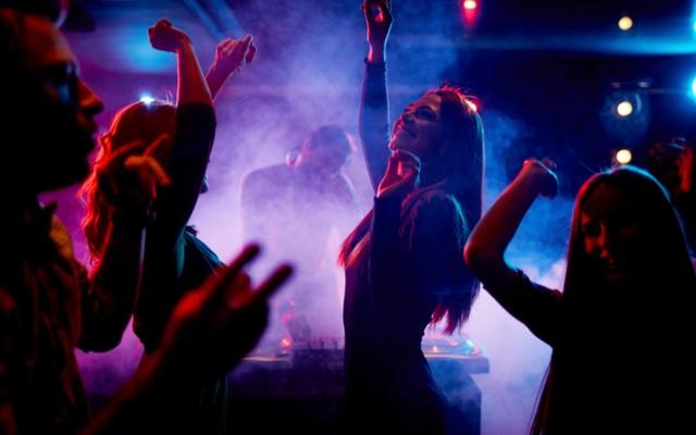 Pune Pub Distributes Condoms and ORS at New Year’s Party, Sparks Controversy