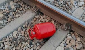 Emergency break by Loco Pilot Averts Disaster on Secunderabad-Pune Express